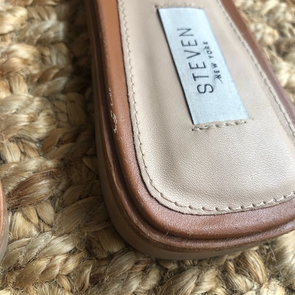 Steve Madden Hadyn Leather Slide Sandal. Size 8 - Picture 12 of 14